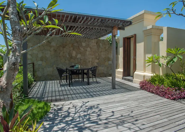 Ubud (Bali) hotels near Sacred Monkey Forest Sanctuary