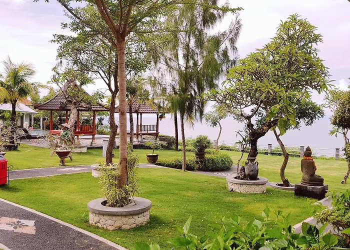 Uluwatu (Bali) hotels near Padang Padang Beach